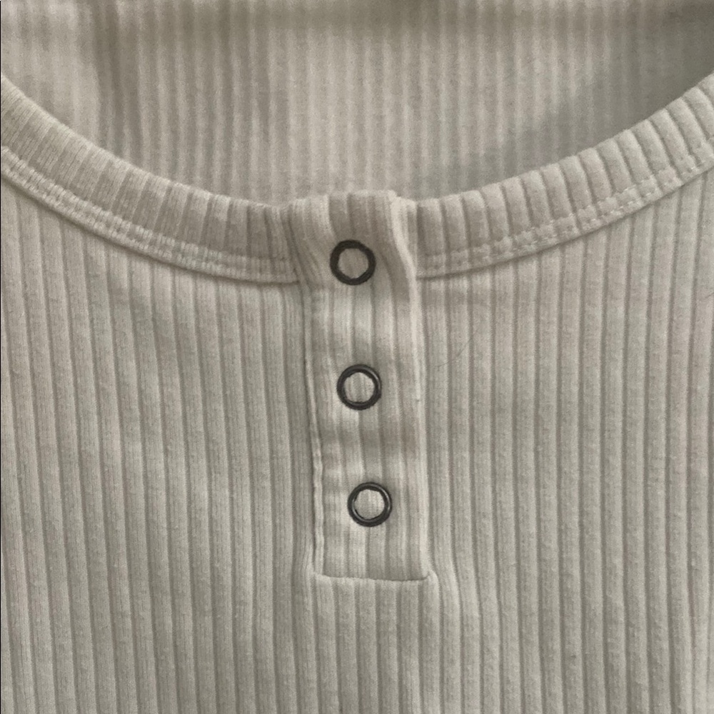 White Ribbed Crop Top - Picture 2 of 4